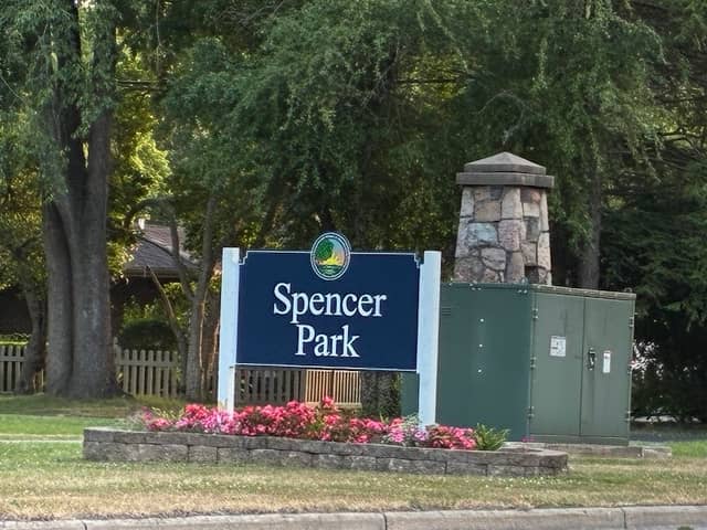 Spencer Park - Image 1