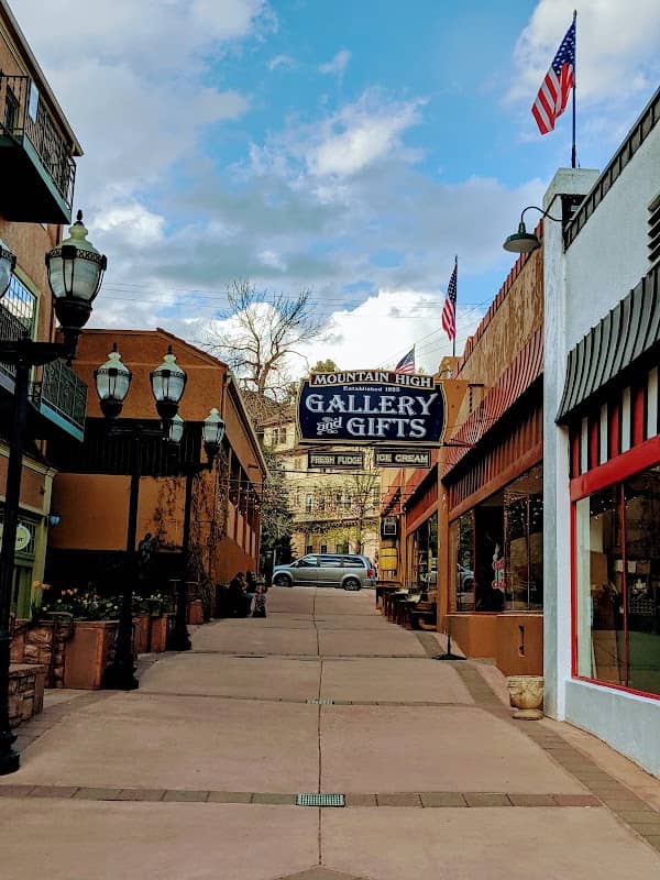 Manitou Springs Colorado - Image 1