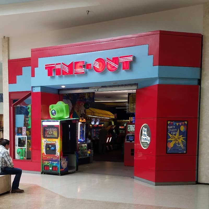 At The Pier Arcade - Image 2