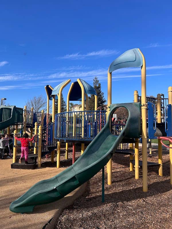 Balfour-Guthrie Park - Image 1