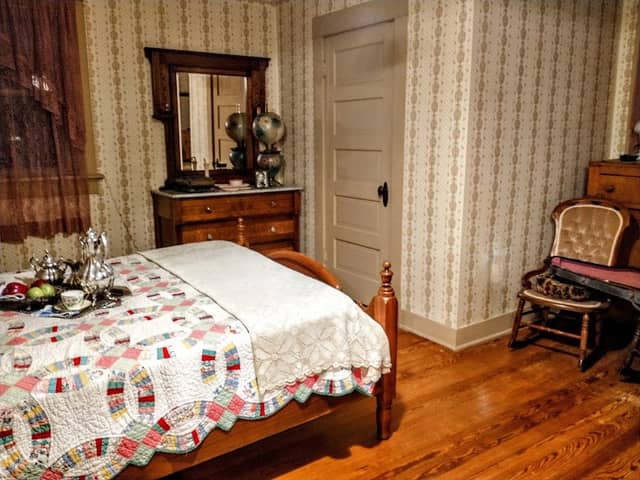 Blue Springs Historical Society - Image 2