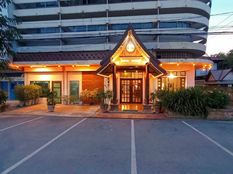 Swankaburi Boutique Hotel - Image 1