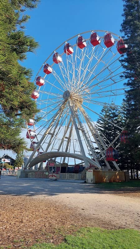 Esplanade Park - Image 1