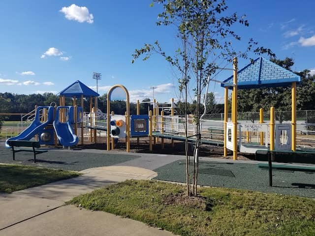 Richard Barry Memorial Park - Image 2