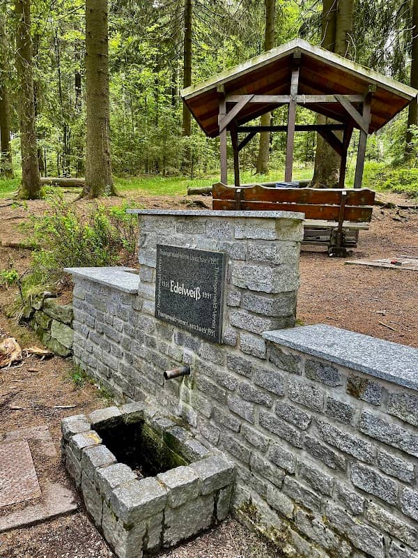 Edelweißbrunnen - Image 1
