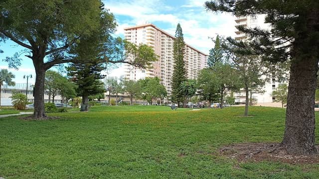 Winston Towers Park - Image 1