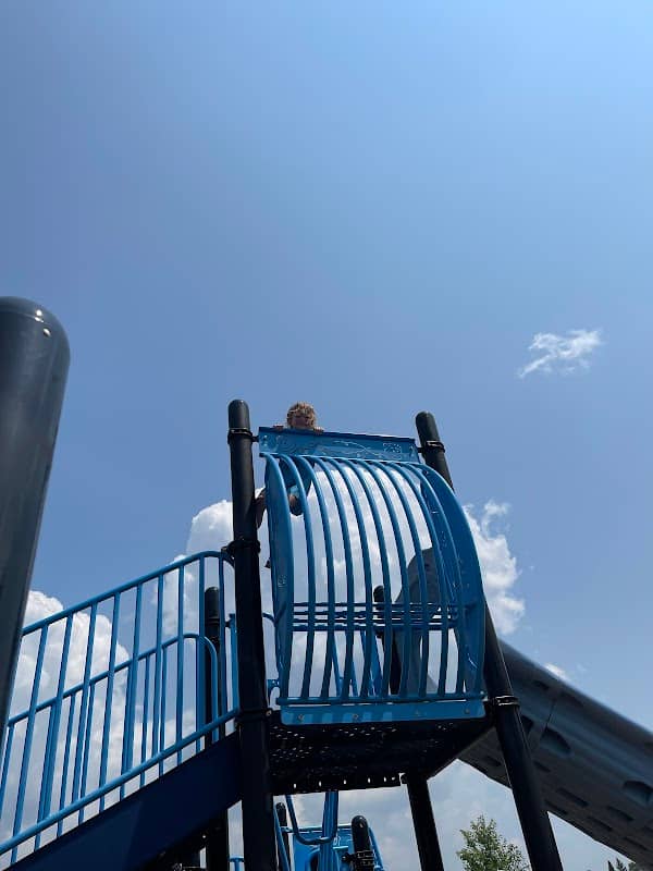 Hillcrest Park - Image 1
