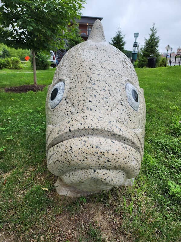 Anniversary Park - Image 1