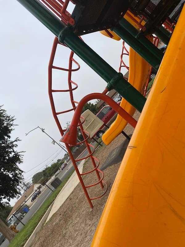Primavera Park - Image 1