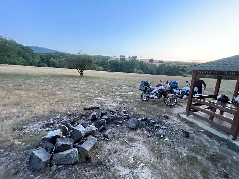 Camping off - Image 2