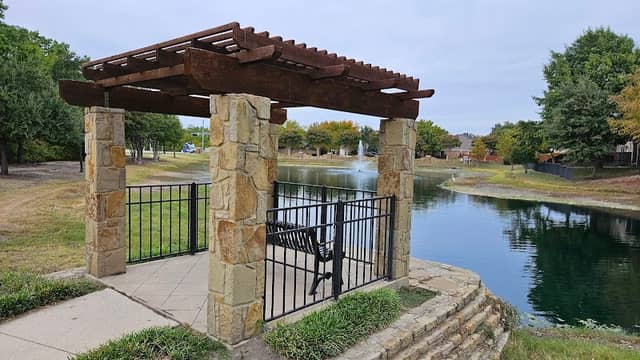 Fountainview Park - Image 1