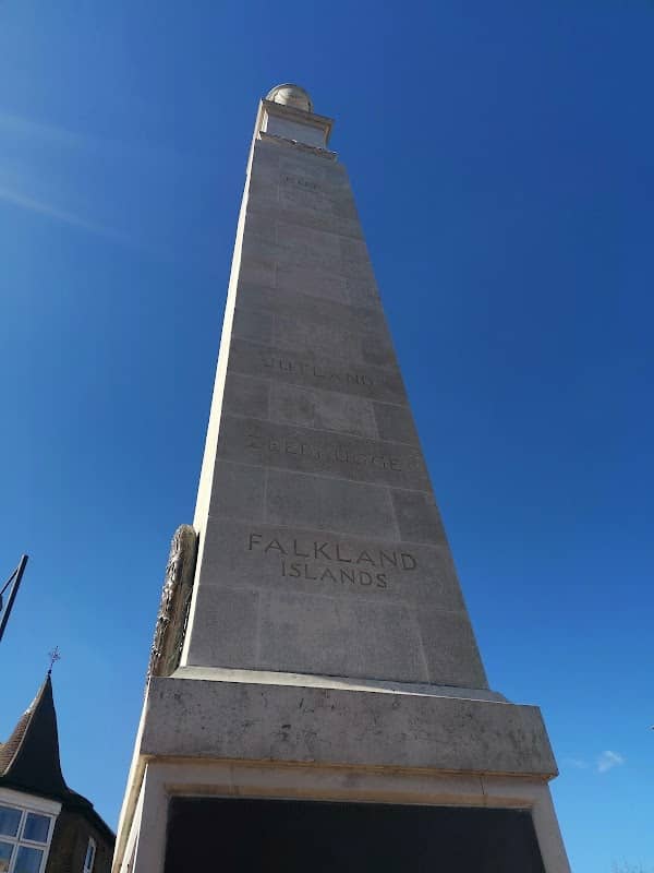 Falklands Island Monument - Image 5