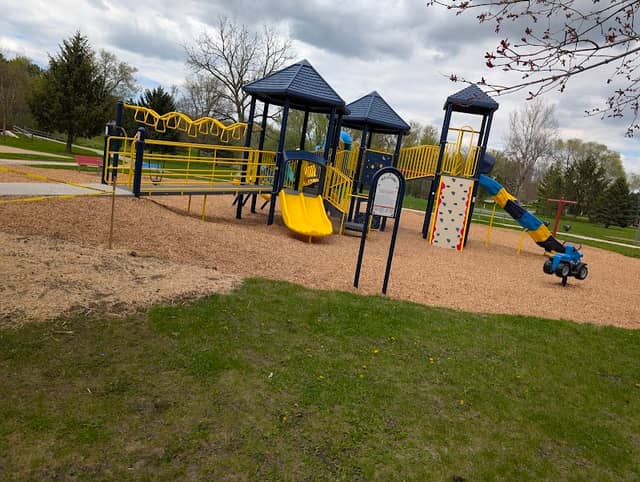 Hartbrook Park - Image 1