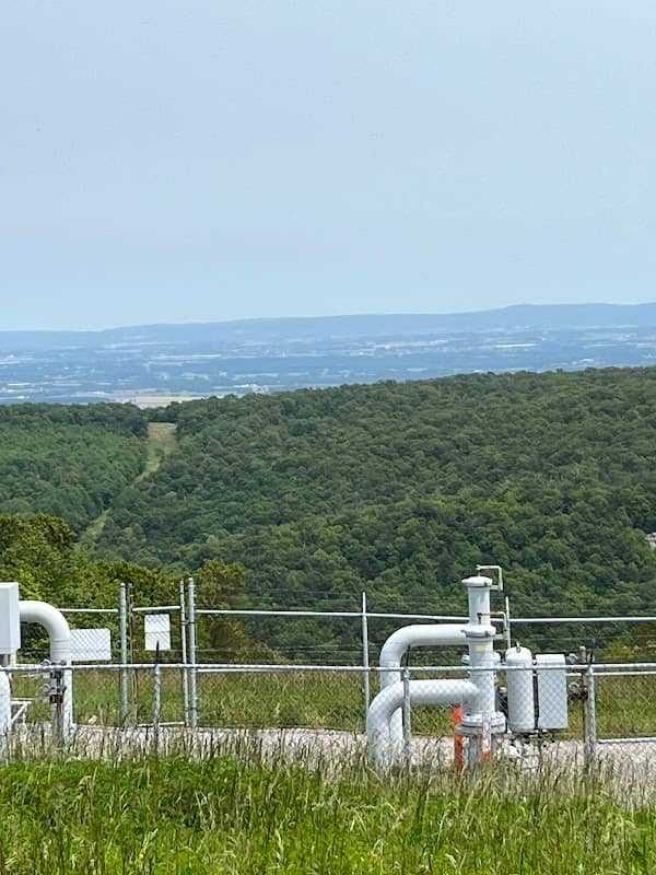 Scenic overlook - Image 1