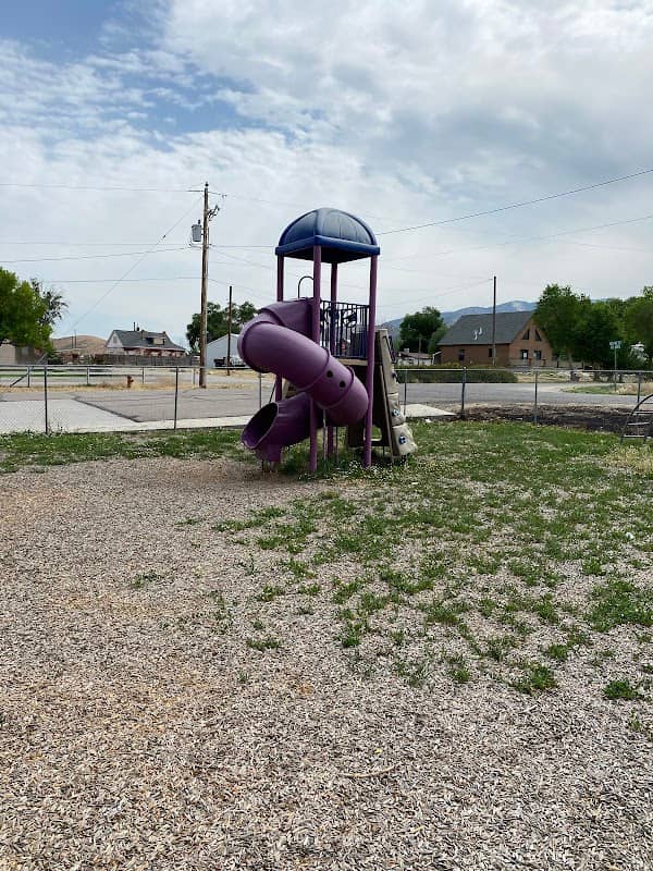 Sterling Park - Image 1