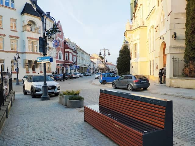 Ławka pamięci Janusza Majki - Image 1