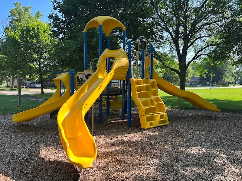 Oakridge Park - Image 1