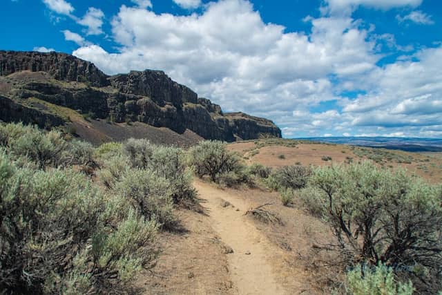 Ancient Lakes Lower Trailhead - Image 1