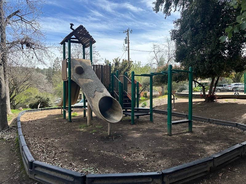 Shutter Tree Park - Image 2