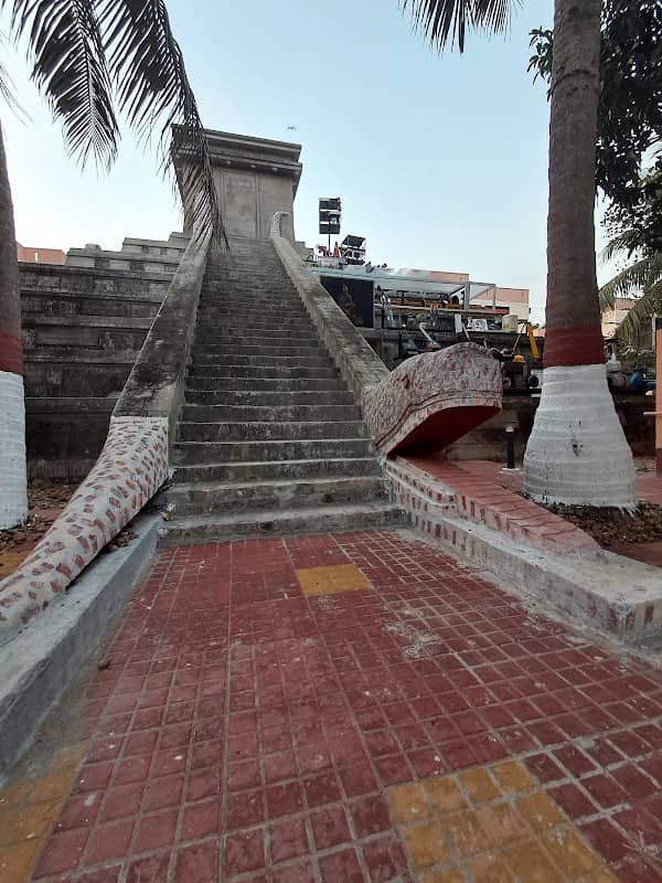PYRAMID - Image 1