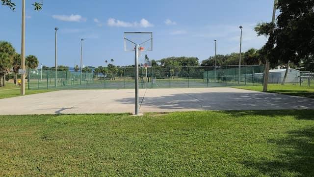 Ballard Park - Image 2