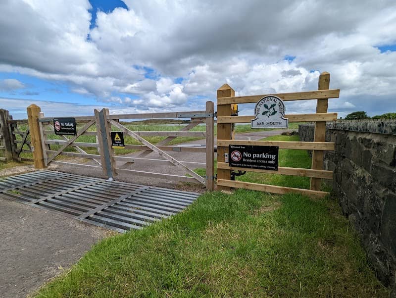 National Trust Barmouth Bird Hide - Image 1