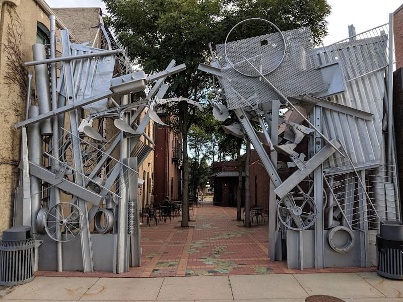 Soumas Courtyard - Image 1