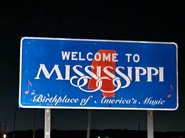 Mississippi Welcome Sign - Image 2