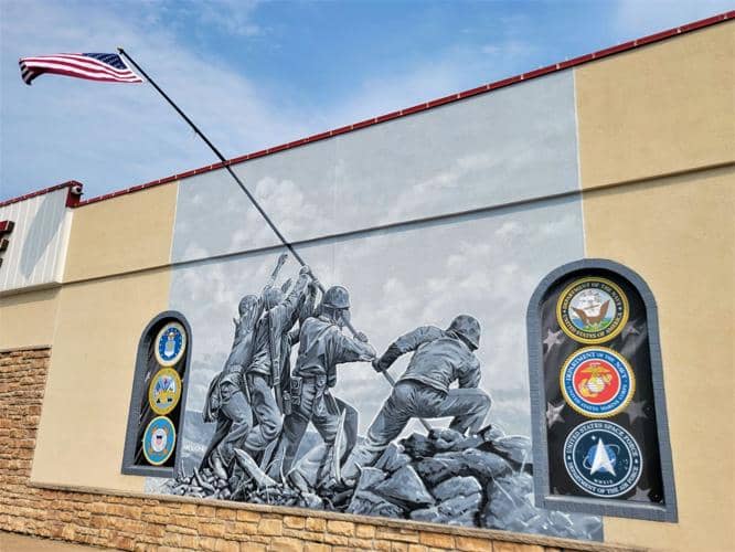 Veteran's Memorial Mural - Image 1