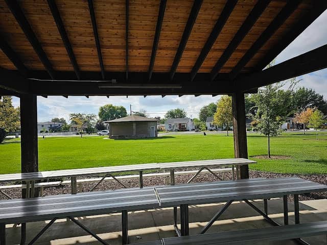 Bandwagon Park - Image 1