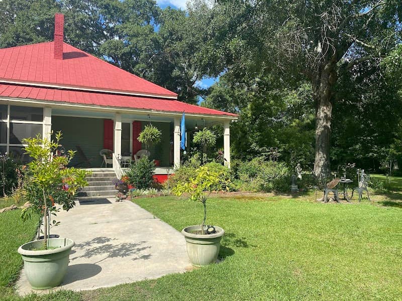 Red Shutter Bed & Breakfast - Image 2