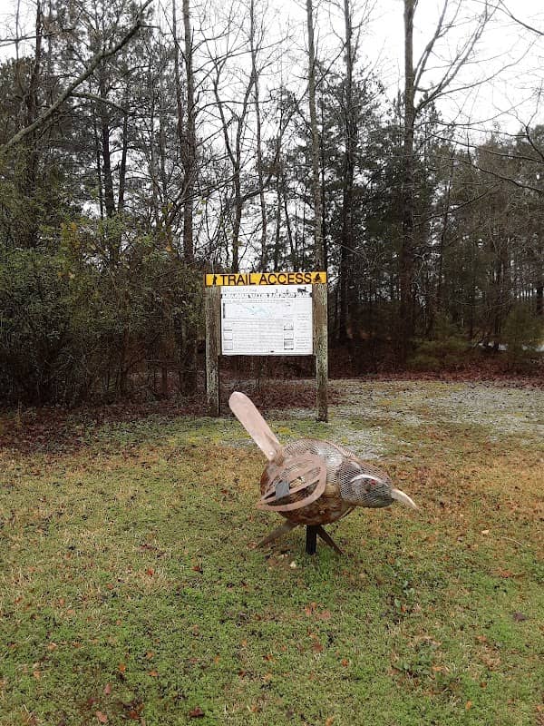Carolina wren sculpture - Image 2
