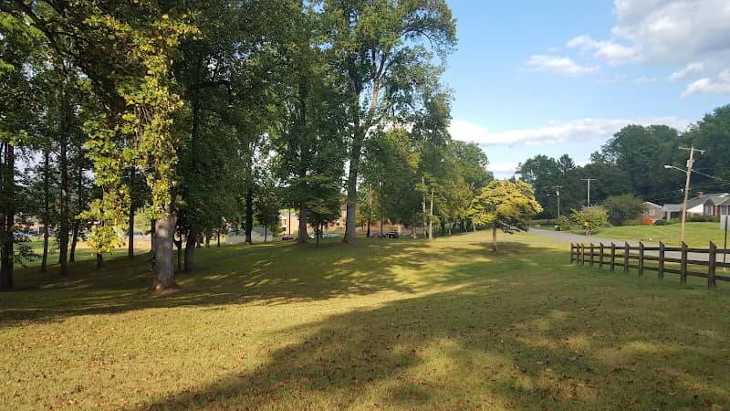 Veteran's Park - Image 1