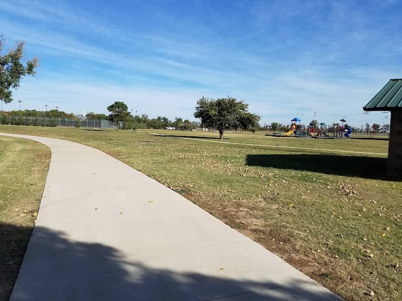 Crosslin Park - Image 2