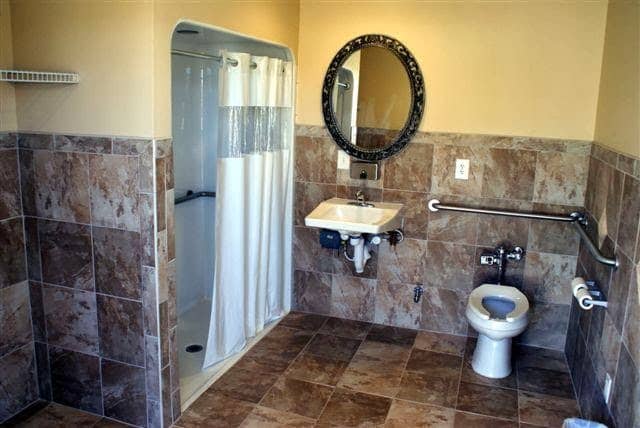 Lake Norman Motor Coach Resort - Image 1