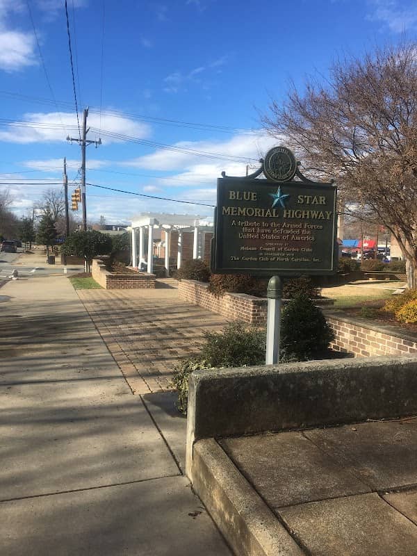 Veterans Memorial Garden - Image 2