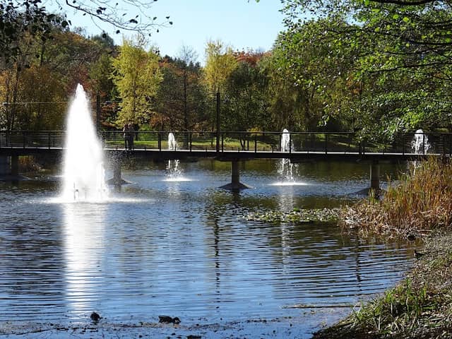 Kurparkteich Thermalbad Warmbad - Image 1