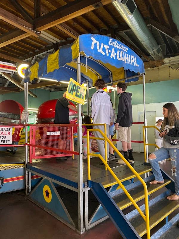 Seaside Tilt-a-Whirl - Image 2