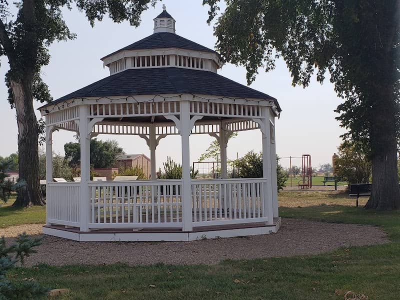 Gazebo & Outdoor Seating - Image 1