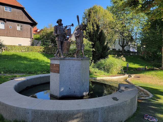 Kinderfestbrunnen - Image 1