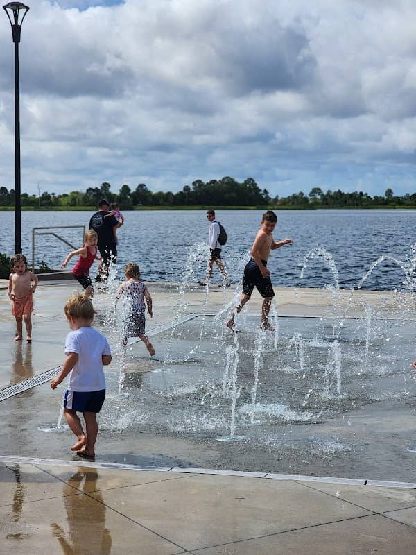 Downtown Wellen Splash Pad - Image 1