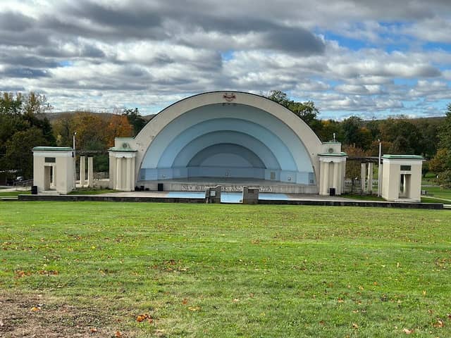 Walnut Hill Park - Image 1