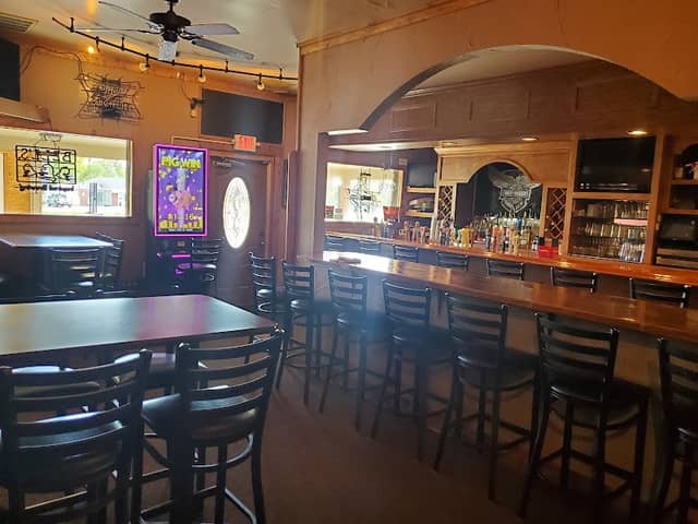 B-Lazy Bar & Grill - Image 1