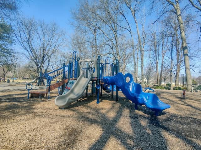 Franklin Park - Image 1