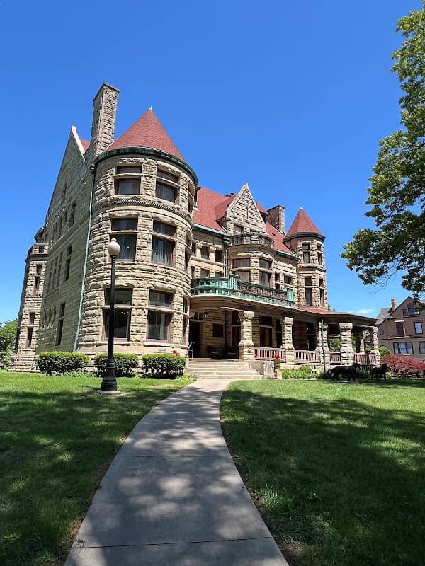 The Quincy Museum - Image 1