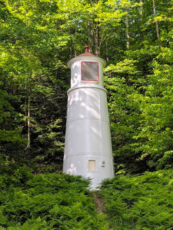 Munising Rear Range Lighthouse - Image 2