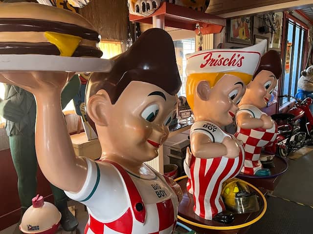 Roadside America Museum - Image 2