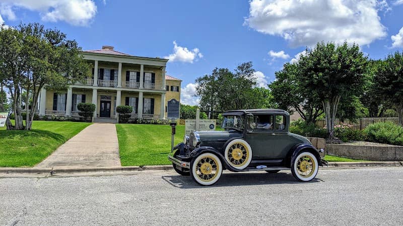 Giddings Stone Mansion - Image 2