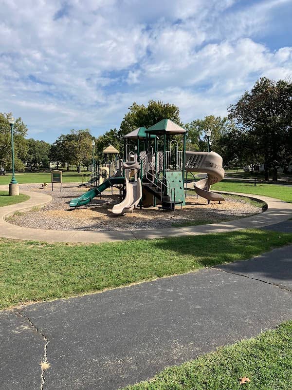 Humphrey Park - Image 2