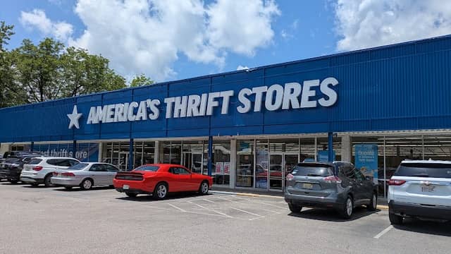 Alabaster Shopping Center - Image 1